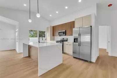 16 Gables Blvd, Weston, FL 33326 - Photo 7