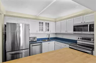 2201 S S Ocean Dr, Hollywood, FL 33019 - Photo 15