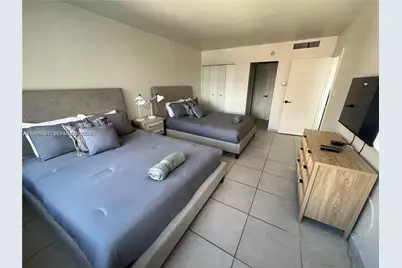 5161 Collins Ave #1211, Miami Beach, FL 33140 - Photo 13