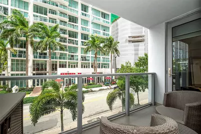 31 SE 6th St #304, Miami, FL 33131 - Photo 13