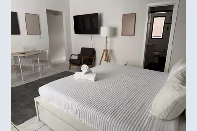 7611 Harding Ave #2, Miami Beach, FL 33141 - Photo 3
