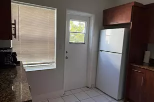 7611 Harding Ave, Miami Beach, FL 33141 - Photo 13