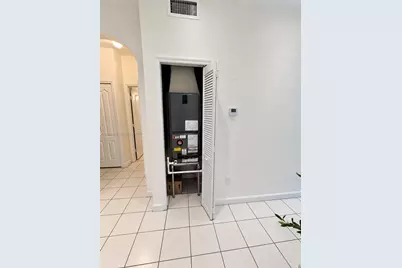 7050 NW 177th St #108-11, Hialeah, FL 33015 - Photo 17