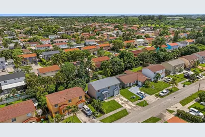 18047 SW 154th Ct, Miami, FL 33187 - Photo 27