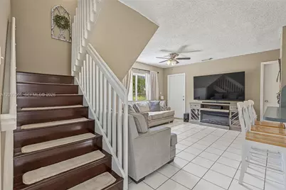 18047 SW 154th Ct, Miami, FL 33187 - Photo 9