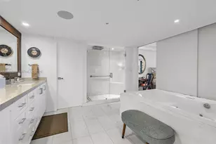 11113 Biscayne Blvd, Miami, FL 33181 - Photo 35