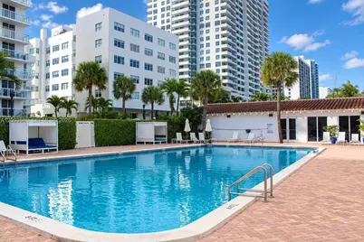 2457 Collins Ave #1502, Miami Beach, FL 33140 - Photo 7