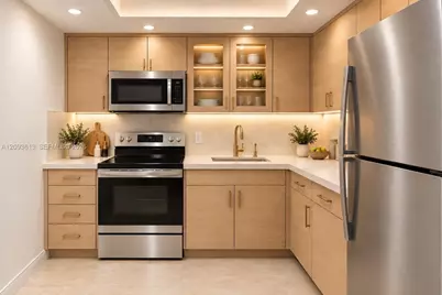 5701 Collins Ave #1007, Miami Beach, FL 33140 - Photo 17