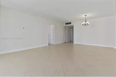 5701 Collins Ave #1007, Miami Beach, FL 33140 - Photo 11