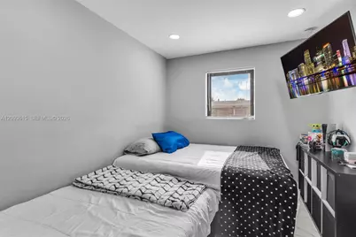 15100 NE 14th Ct #15100, North Miami Beach, FL 33162 - Photo 9