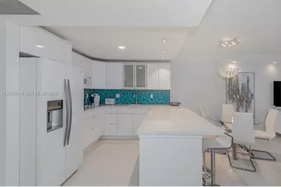 2301 Collins Ave #1424, Miami Beach, FL 33139 - Photo 13