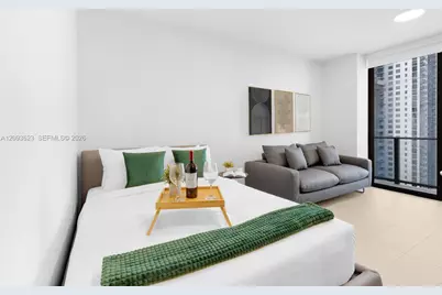 121 NE 5th St #2409, Miami, FL 33132 - Photo 5