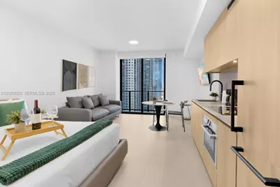 121 NE 5th St #2409, Miami, FL 33132 - Photo 11