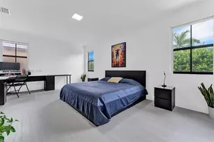 9770 NW 10th St, Miami, FL 33172 - Photo 13