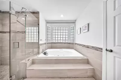10195 NW 26th St, Doral, FL 33172 - Photo 25