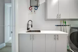 10195 NW 26th St, Doral, FL 33172 - Photo 37