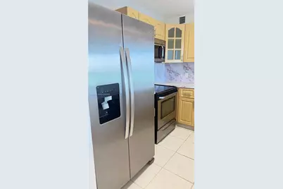 100 Bayview Dr #509, Sunny Isles Beach, FL 33160 - Photo 25