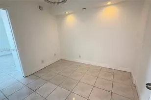 100 Bayview Dr, Sunny Isles Beach, FL 33160 - Photo 11