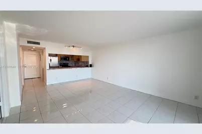 100 Bayview Dr #509, Sunny Isles Beach, FL 33160 - Photo 13