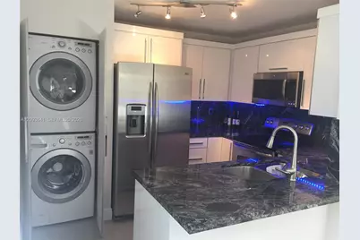 10307 NW 9th St Cir #201-15, Miami, FL 33172 - Photo 9
