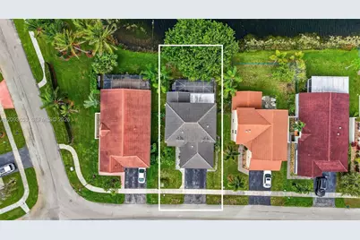 18577 NW 19th St, Pembroke Pines, FL 33029 - Photo 45