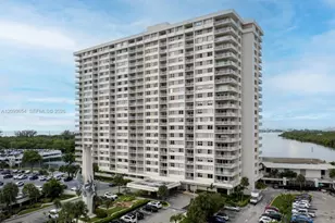 300 Bayview Dr, Sunny Isles Beach, FL 33160 - Photo 39