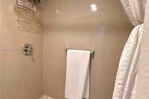 300 Bayview Dr, Sunny Isles Beach, FL 33160 - Photo 17