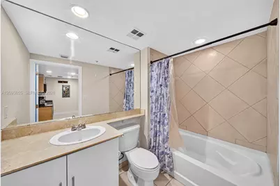 325 S Biscayne Blvd #2320, Miami, FL 33131 - Photo 21
