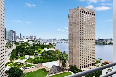 325 S Biscayne Blvd #2320, Miami, FL 33131 - Photo 7
