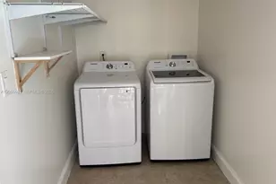 1129 SW 10th St, Miami, FL 33130 - Photo 11