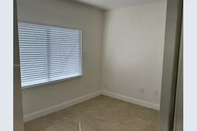 1129 SW 10th St, Miami, FL 33130 - Photo 13