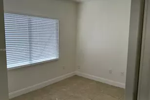 1129 SW 10th St, Miami, FL 33130 - Photo 13