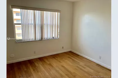 121 Golden Isles Dr #407, Hallandale Beach, FL 33009 - Photo 21