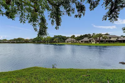 465 NW 95th Ave, Plantation, FL 33324 - Photo 3