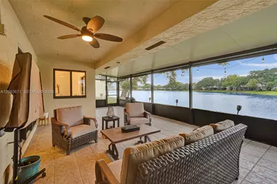 465 NW 95th Ave, Plantation, FL 33324 - Photo 7