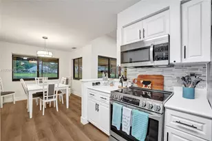 465 NW 95th Ave, Plantation, FL 33324 - Photo 9