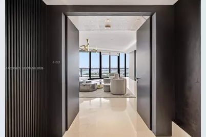 1000 Biscayne Blvd #4102, Miami, FL 33132 - Photo 1