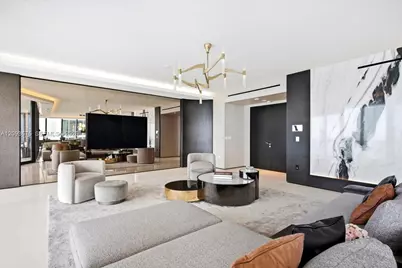 1000 Biscayne Blvd #4102, Miami, FL 33132 - Photo 3