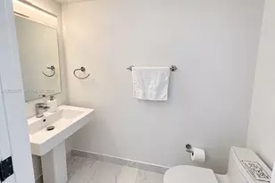 400 Sunny Isles Blvd, Sunny Isles Beach, FL 33160 - Photo 27
