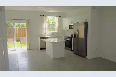 1501 SE 27th Rd #1501, Homestead, FL 33035 - Photo 3