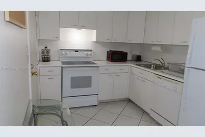 5750 Collins Ave #11K, Miami Beach, FL 33140 - Photo 13