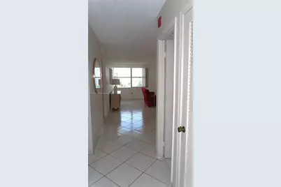5750 Collins Ave #11K, Miami Beach, FL 33140 - Photo 3