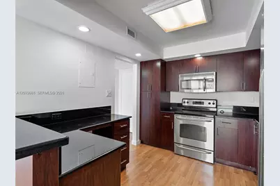 18021 Biscayne Blvd #603, Aventura, FL 33160 - Photo 3