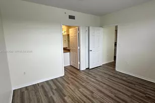 11730 SW 2nd St, Pembroke Pines, FL 33025 - Photo 13