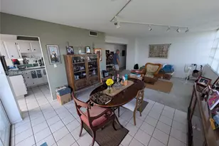 11930 N Bayshore Dr, North Miami, FL 33181 - Photo 19