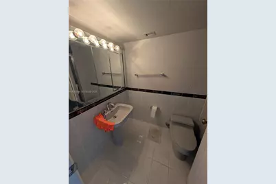 11930 N Bayshore Dr #502, North Miami, FL 33181 - Photo 9