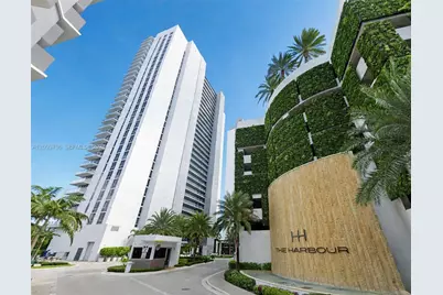 16385 Biscayne Blvd #LPH17, North Miami Beach, FL 33160 - Photo 1