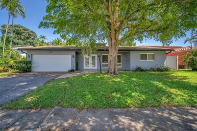 609 N 46th Ave, Hollywood, FL 33021 - Photo 1