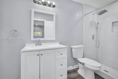 609 N 46th Ave, Hollywood, FL 33021 - Photo 13