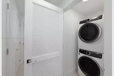 2411 Laguna Circle #2707, North Miami, FL 33181 - Photo 35